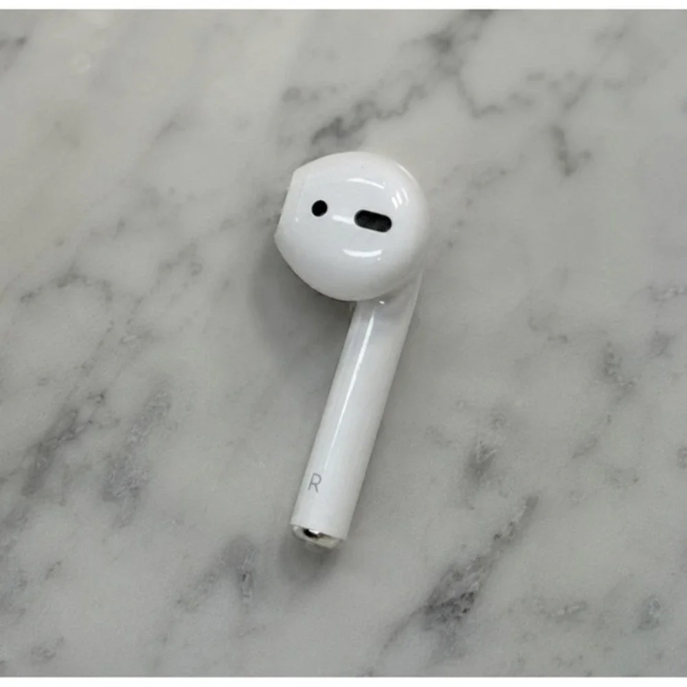 Apple AirPods 2nd‎ Generation Wireless Earbud 81-19